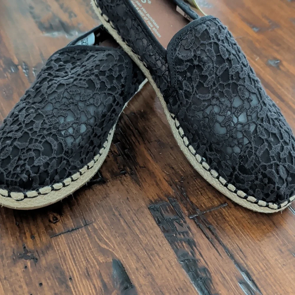 TOMS Black Lace Espadrille Rope Flats Size W8 NEW - Picture 6 of 12